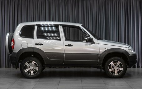 Chevrolet Niva I рестайлинг, 2019 год, 939 000 рублей, 5 фотография