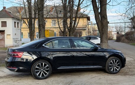 Skoda Superb III рестайлинг, 2025 год, 3 020 000 рублей, 7 фотография