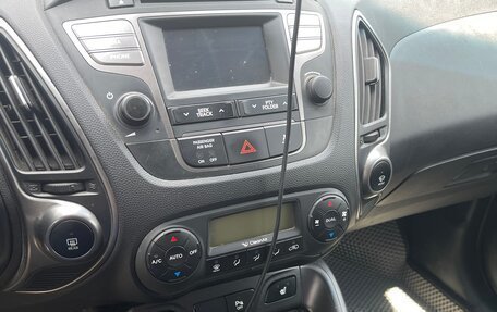 Hyundai ix35 I рестайлинг, 2014 год, 1 650 000 рублей, 10 фотография