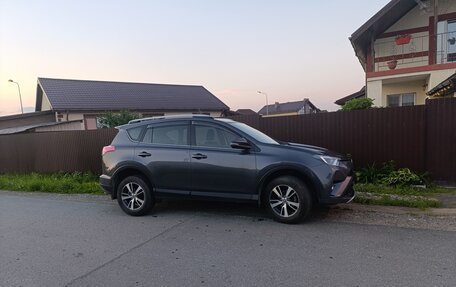 Toyota RAV4, 2016 год, 2 350 000 рублей, 3 фотография