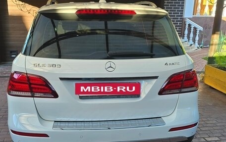 Mercedes-Benz GLE, 2015 год, 3 500 000 рублей, 17 фотография