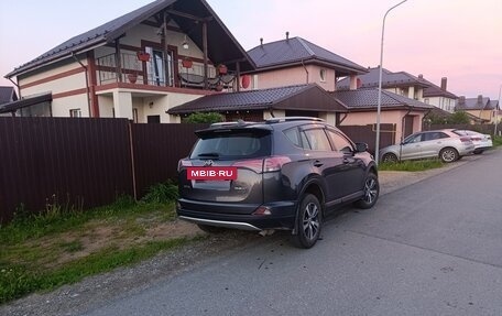 Toyota RAV4, 2016 год, 2 350 000 рублей, 4 фотография