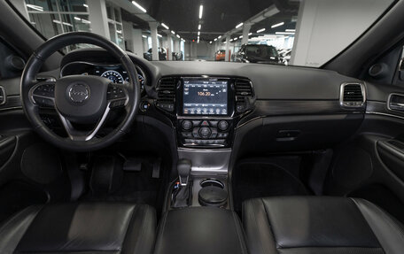 Jeep Grand Cherokee, 2019 год, 4 300 000 рублей, 8 фотография