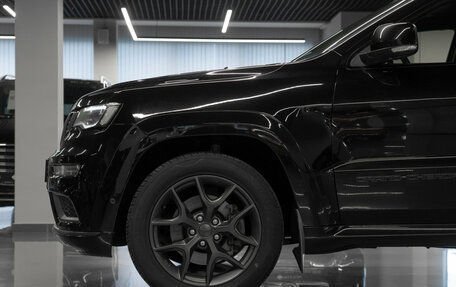 Jeep Grand Cherokee, 2019 год, 4 300 000 рублей, 24 фотография