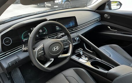 Hyundai Elantra, 2023 год, 10 фотография