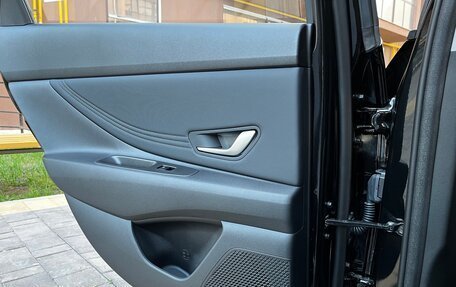 Hyundai Elantra, 2023 год, 15 фотография