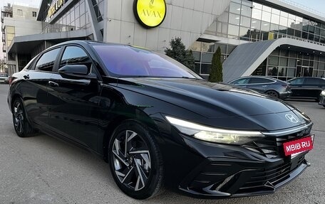Hyundai Elantra, 2023 год, 20 фотография