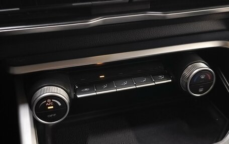 Geely Coolray I, 2022 год, 1 670 000 рублей, 19 фотография