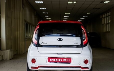 KIA Soul II рестайлинг, 2018 год, 1 647 000 рублей, 9 фотография