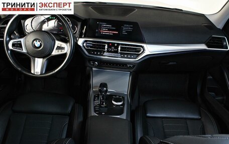 BMW 3 серия, 2019 год, 3 457 000 рублей, 14 фотография