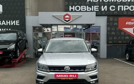 Volkswagen Tiguan II, 2018 год, 2 400 000 рублей, 2 фотография