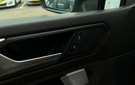 Volkswagen Tiguan II, 2018 год, 2 400 000 рублей, 12 фотография