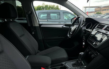 Volkswagen Tiguan II, 2018 год, 2 400 000 рублей, 31 фотография