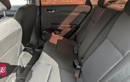 Hyundai Solaris II рестайлинг, 2021 год, 1 675 000 рублей, 11 фотография