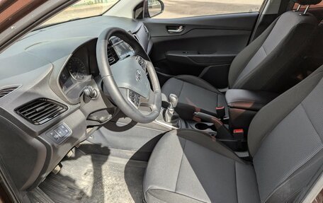 Hyundai Solaris II рестайлинг, 2021 год, 1 675 000 рублей, 19 фотография