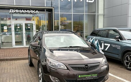 Opel Astra J, 2011 год, 681 000 рублей, 3 фотография
