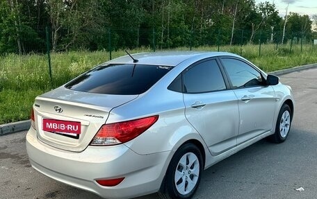 Hyundai Solaris II рестайлинг, 2011 год, 535 000 рублей, 4 фотография