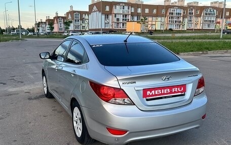 Hyundai Solaris II рестайлинг, 2011 год, 535 000 рублей, 5 фотография