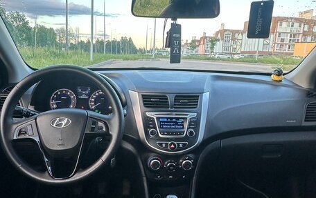 Hyundai Solaris II рестайлинг, 2011 год, 535 000 рублей, 7 фотография