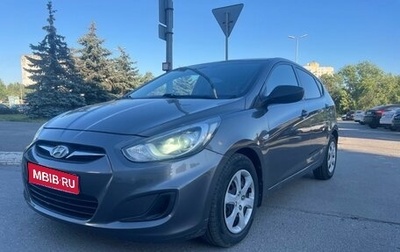 Hyundai Solaris II рестайлинг, 2014 год, 930 000 рублей, 1 фотография