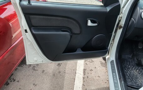 Renault Logan I, 2009 год, 700 000 рублей, 8 фотография