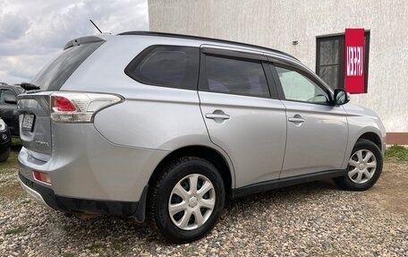 Mitsubishi Outlander III рестайлинг 3, 2012 год, 1 200 000 рублей, 9 фотография