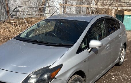 Toyota Prius, 2010 год, 950 000 рублей, 3 фотография