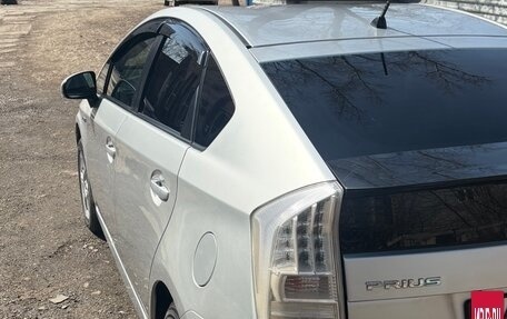 Toyota Prius, 2010 год, 950 000 рублей, 7 фотография