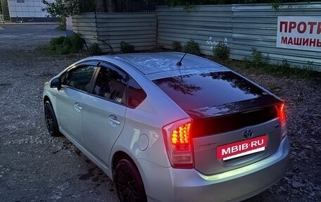 Toyota Prius, 2010 год, 950 000 рублей, 16 фотография