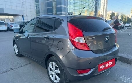 Hyundai Solaris II рестайлинг, 2014 год, 930 000 рублей, 4 фотография