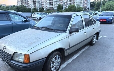 Opel Kadett E рестайлинг, 1988 год, 125 000 рублей, 1 фотография
