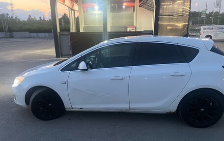 Opel Astra J, 2010 год, 410 000 рублей, 5 фотография