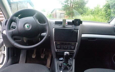 Skoda Octavia, 2008 год, 630 000 рублей, 3 фотография