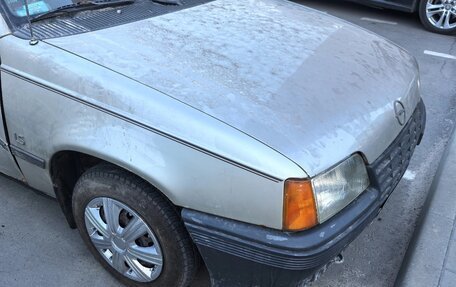 Opel Kadett E рестайлинг, 1988 год, 125 000 рублей, 9 фотография