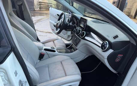 Mercedes-Benz CLA, 2015 год, 1 800 000 рублей, 14 фотография