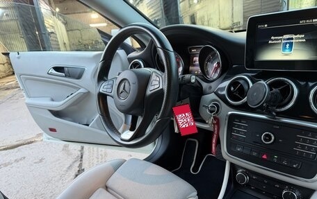 Mercedes-Benz CLA, 2015 год, 1 800 000 рублей, 15 фотография