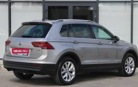 Volkswagen Tiguan II, 2020 год, 2 820 000 рублей, 8 фотография