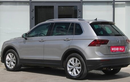 Volkswagen Tiguan II, 2020 год, 2 820 000 рублей, 10 фотография