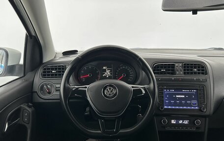 Volkswagen Polo VI (EU Market), 2018 год, 1 100 000 рублей, 20 фотография