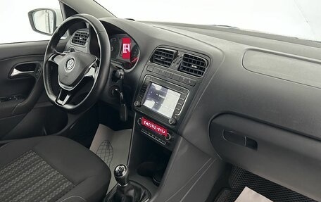 Volkswagen Polo VI (EU Market), 2018 год, 1 100 000 рублей, 23 фотография