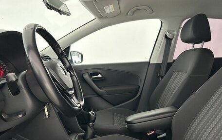 Volkswagen Polo VI (EU Market), 2018 год, 1 100 000 рублей, 25 фотография