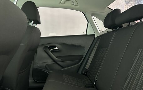 Volkswagen Polo VI (EU Market), 2018 год, 1 100 000 рублей, 24 фотография
