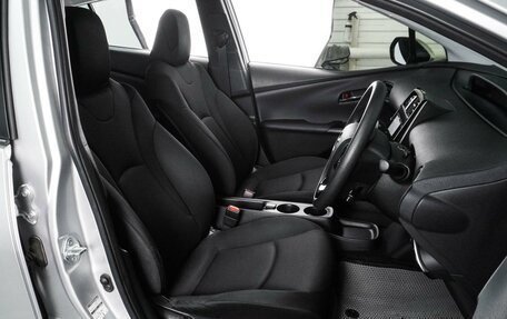 Toyota Prius IV XW50, 2019 год, 1 679 000 рублей, 10 фотография