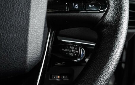 Toyota Prius IV XW50, 2019 год, 1 679 000 рублей, 14 фотография