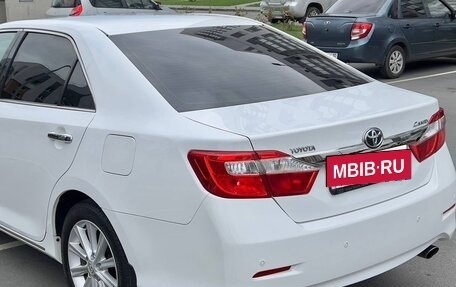 Toyota Camry, 2013 год, 1 570 000 рублей, 6 фотография