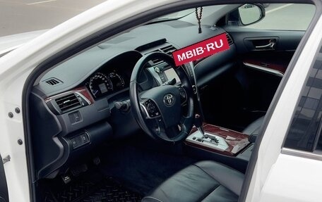 Toyota Camry, 2013 год, 1 570 000 рублей, 14 фотография
