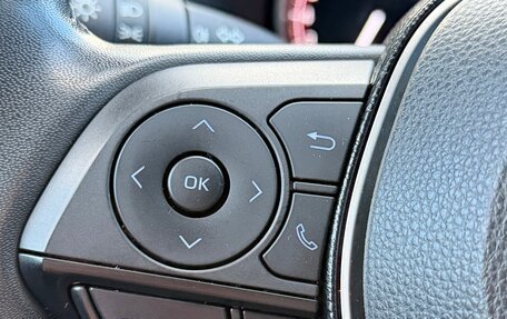 Toyota RAV4, 2021 год, 3 550 000 рублей, 9 фотография