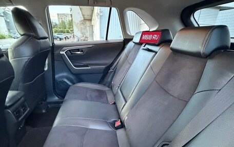 Toyota RAV4, 2021 год, 3 550 000 рублей, 14 фотография