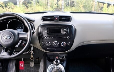 KIA Soul II рестайлинг, 2014 год, 1 150 000 рублей, 20 фотография