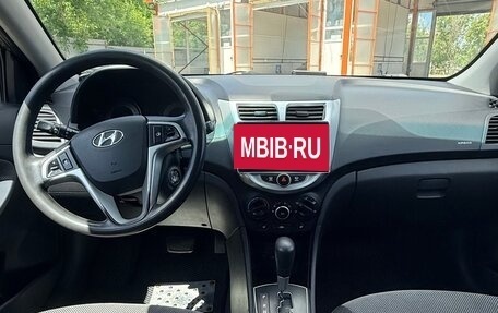Hyundai Solaris II рестайлинг, 2012 год, 860 000 рублей, 12 фотография